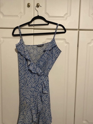 Blue and white floral dress Shein like new