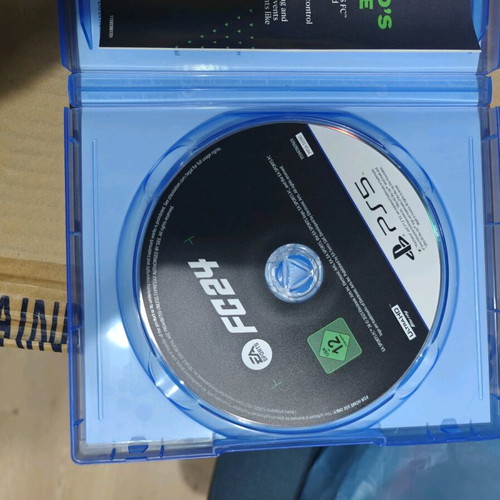 PS5 FC24 game like new