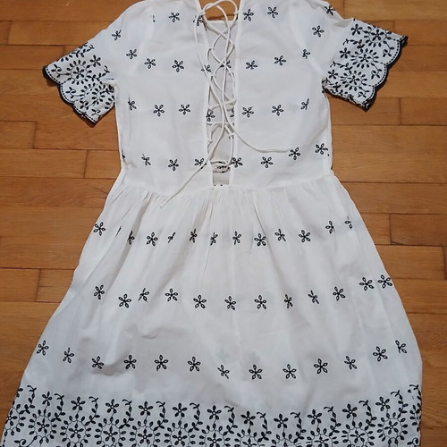 H&M Divided white dress with lace and black embroidery size Small like new