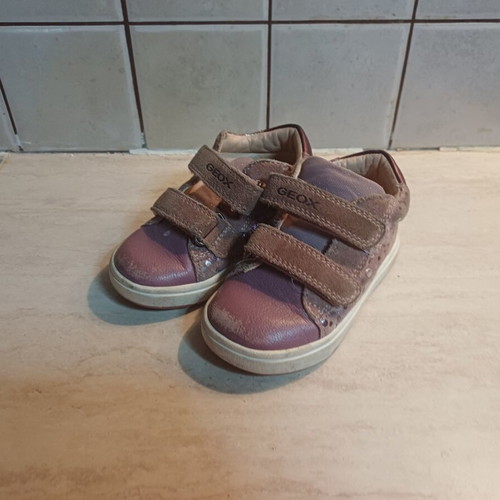 Geox kids shoes used, pink, double scratch fasteners, size 25