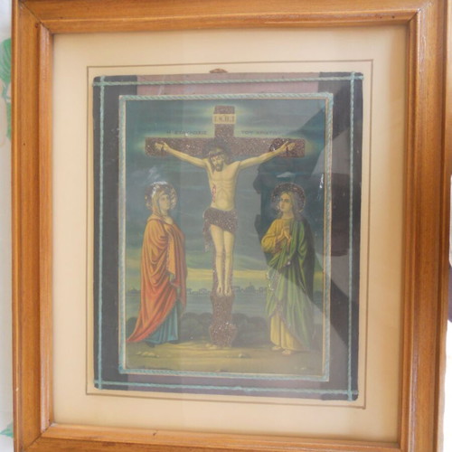 Religious lithograph of Christ's crucifixion 1950 like new