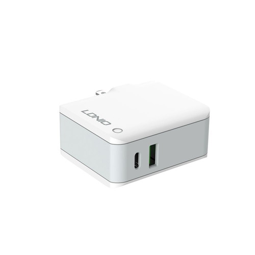 LDNIO A4403C fast charge charger with 1xUSB, 1xType-C and Micro USB cable new