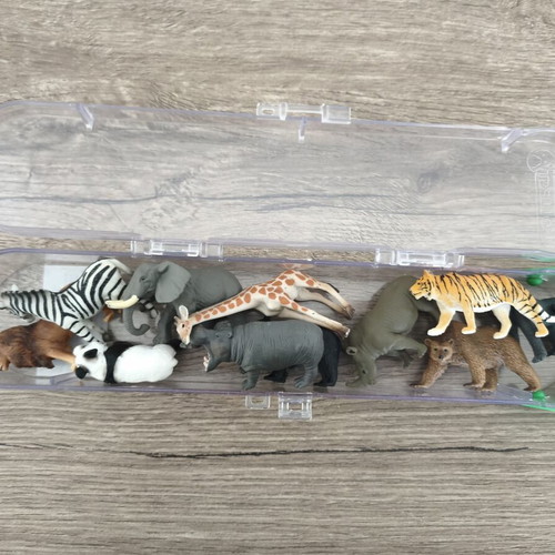 Collecta animal figures set of 11 small used