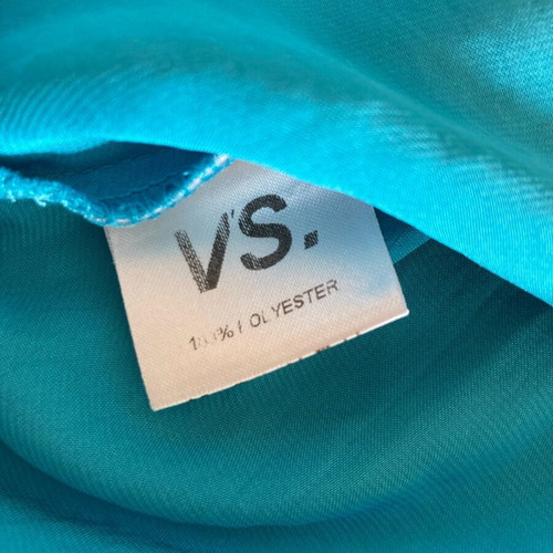 Top like new, size large