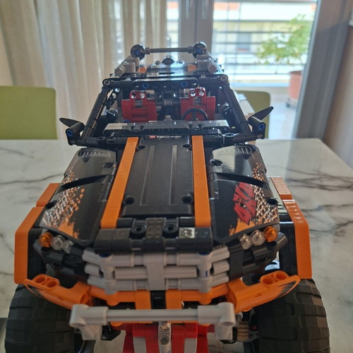 Lego Technic 9398 Crawler collectible set 2012 like new