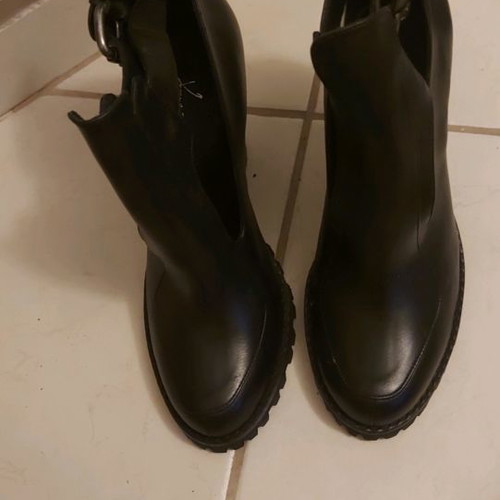 Boots shoes new, size 38, black