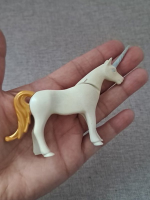 Playmobil unicorn figure