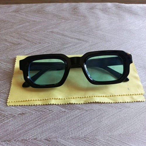 Women's sunglasses like new
