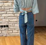 Decoro top like new, small, multicolored with back bow