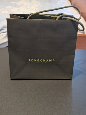 Longchamp χάρτινη τσάντα σαν καινούργια, περίπου 19x18 εκατοστά