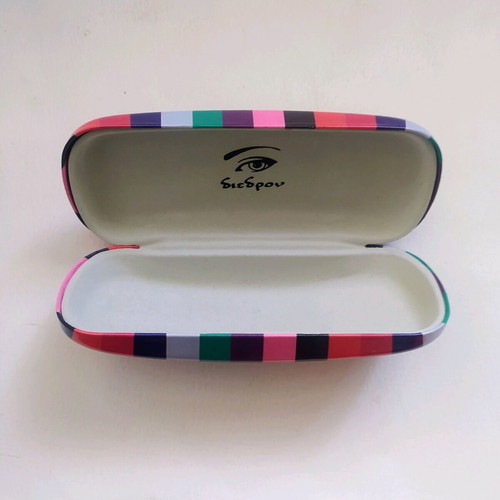 Glasses case like new, multicolored