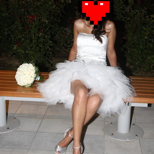 Wedding dress like new short with detachable train and veil