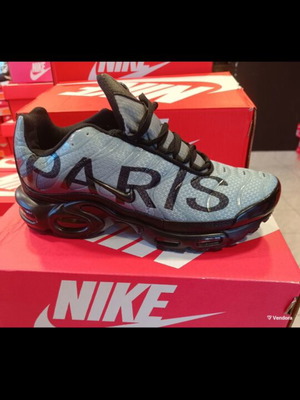Nike athletic shoes new, comfortable and lightweight