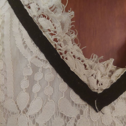 White lace dress like new
