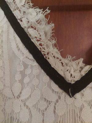 White lace dress like new