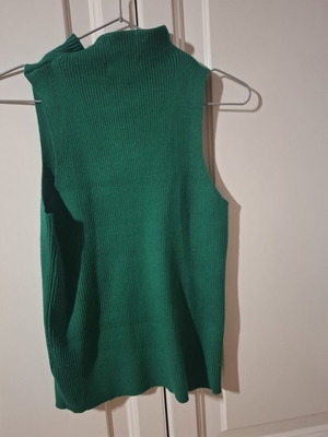 Pink Woman top in excellent condition, green, size M