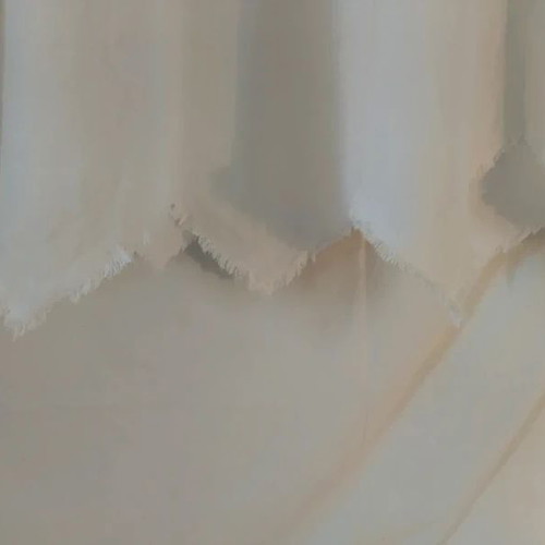 White midi fairy skirt like new with asymmetrical hem