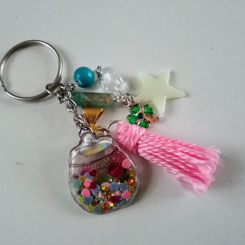 Handmade colorful keychain new with shaker and glowing star charm