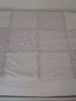 Βρεφικό πάπλωμα Kitten patchwork 142x106 εκ. με σχέδιο πεταλούδα