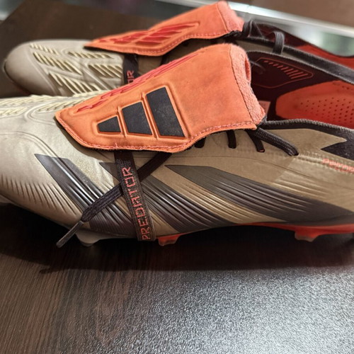 Adidas Predator Elite football boots, size 48, pair