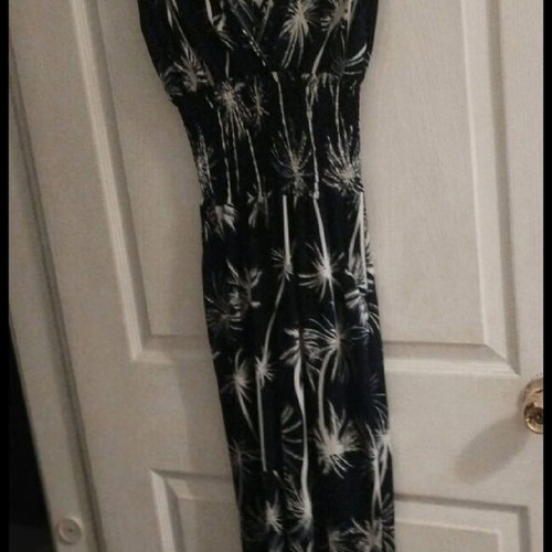 Jumpsuit like new, medium size, blue and white