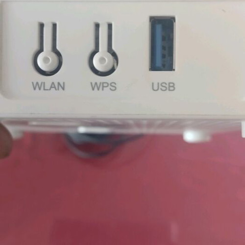 Vodafone router like new for internet and phone
