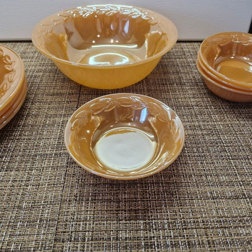 Fire King serving set like new with 1 large bowl, 4 small bowls and 4 fruit plates