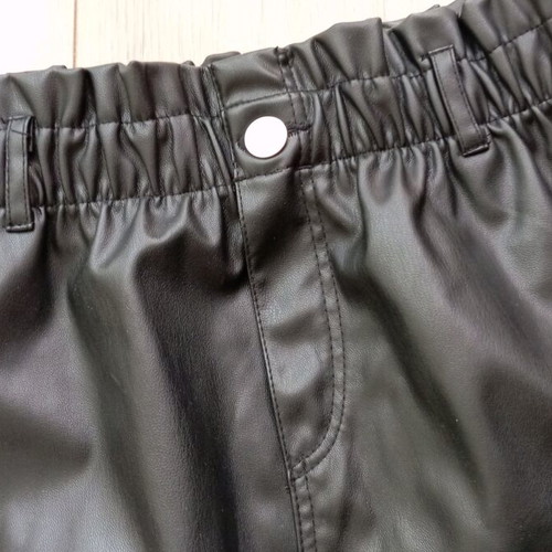 H&M leatherette skirt like new, size 152, black