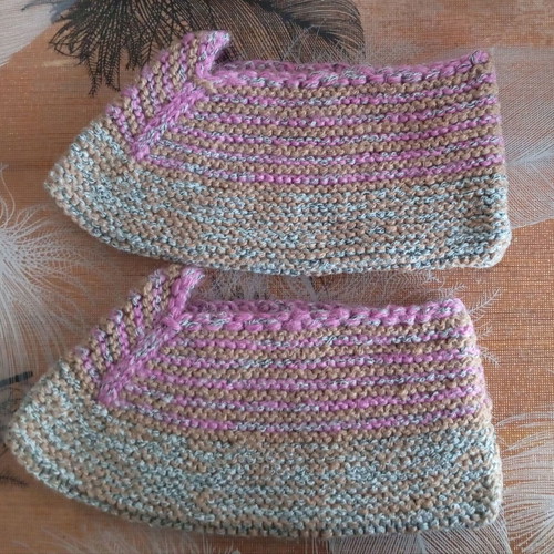 Hand-knitted slippers new, size 35-38, various colors