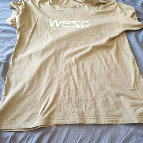 10 medium size short sleeve T-shirts