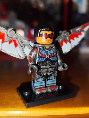 Falcon Sam Wilson figure like new with stand and wings