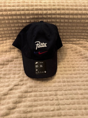 Patta X Barcelona Nike cap M/L new rare