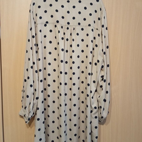 Φόρεμα H&M oversized XL σαν καινούργιο, με balloon μανίκια, μαύρο και μπεζ