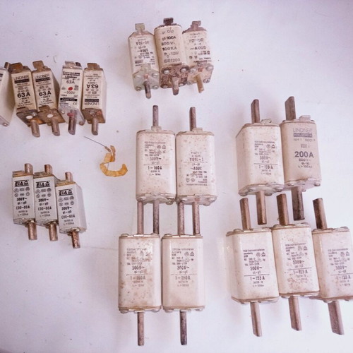 Tyco large fuses used