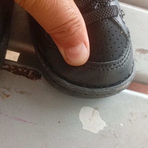 Nike baby shoes like new, size 18.5, velcro closure