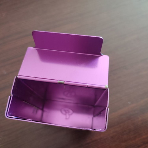 Metal cigarette case like new