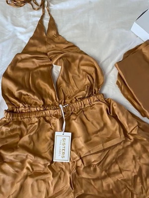 Ολόσωμη φόρμα playsuit από 100% μετάξι Sisters The Label καινούργια