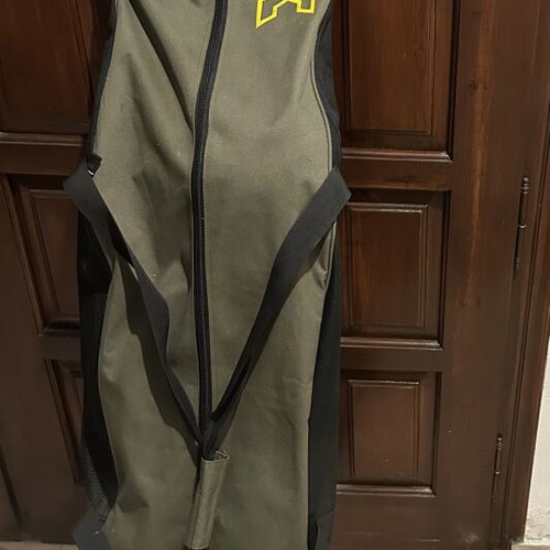 Snowboard used, includes case and boots size 43