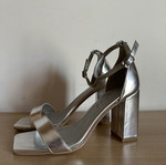 Envie Shoes silver sandals with block heel like new, size 38
