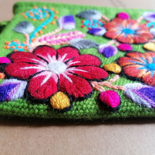 Handmade Peruvian toiletry bag new, woven and hand embroidered