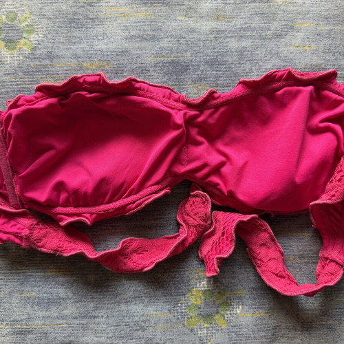 Benetton strapless bikini top used, pink, size 75B