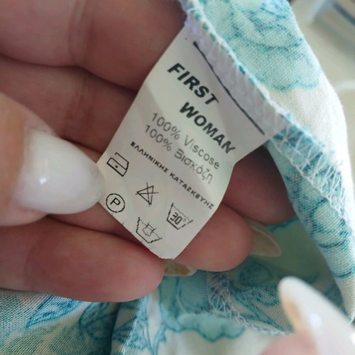 Floral summer skirt like new, size xs to m, viscose fabric