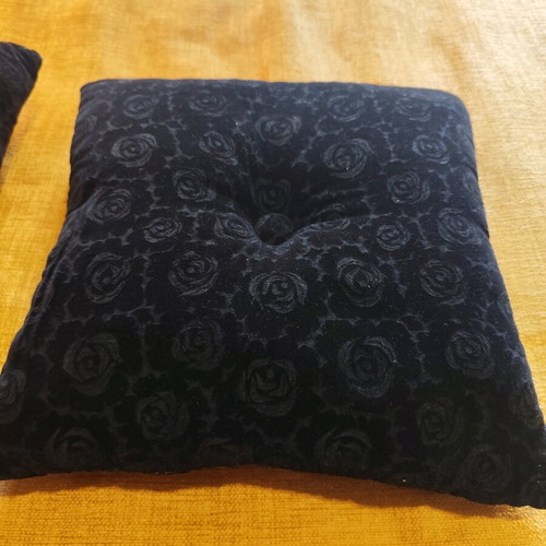 Decorative pillows made of authentic velvet like new