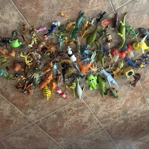 Animal and dinosaur figures like new