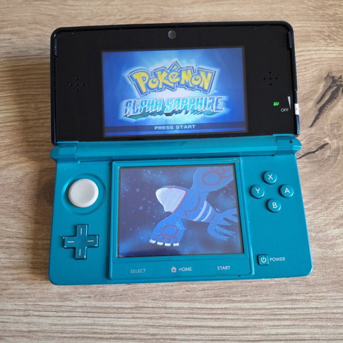 Nintendo 3DS Aqua Blue like new handheld console