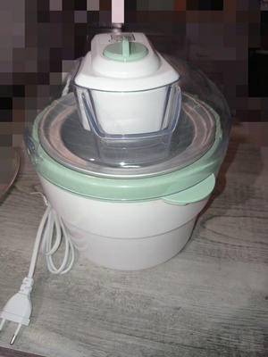 Silver Crest ice cream maker