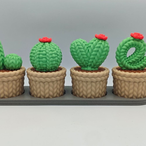 Table Decor Love with 3D Printed Knitted -  20,00 - Vendora.cy