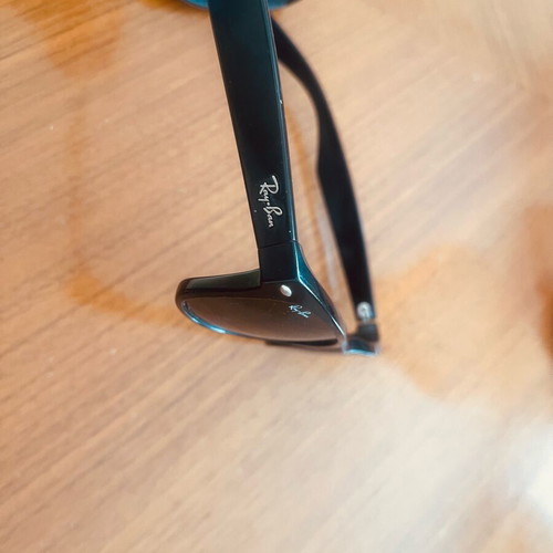 Ray Ban sunglasses black like new unisex with case