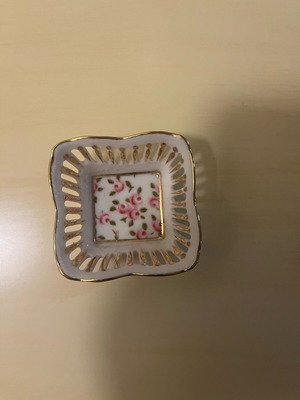 Limoges decorative items like new, set of 2