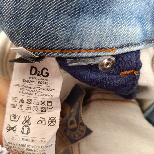D&G Dolce & Gabbana women's light wash distressed jeans